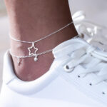 Tornozeleira de prata 925 ainda está na moda? Vale a pena vender?