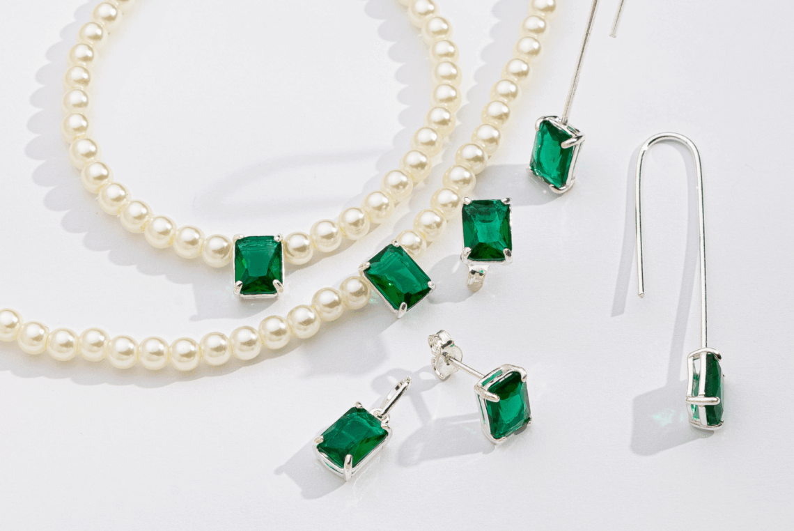 O impacto da fotografia publicitária na venda de joias em prata no acatado