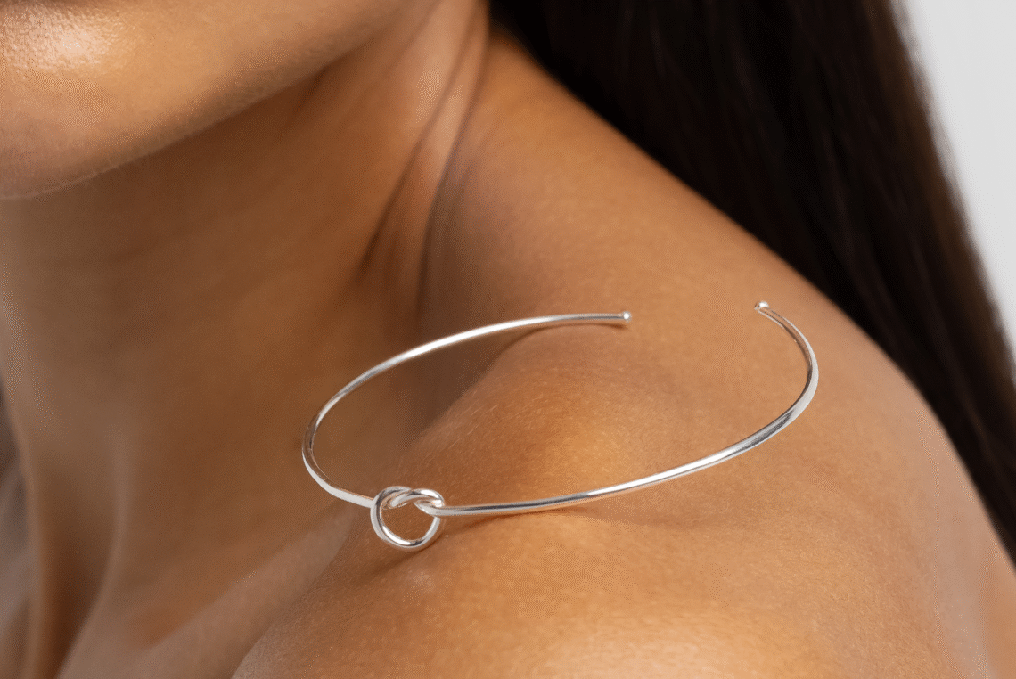 Entenda a diferença entre prata 925 e outras ligas metálicas usadas em joias